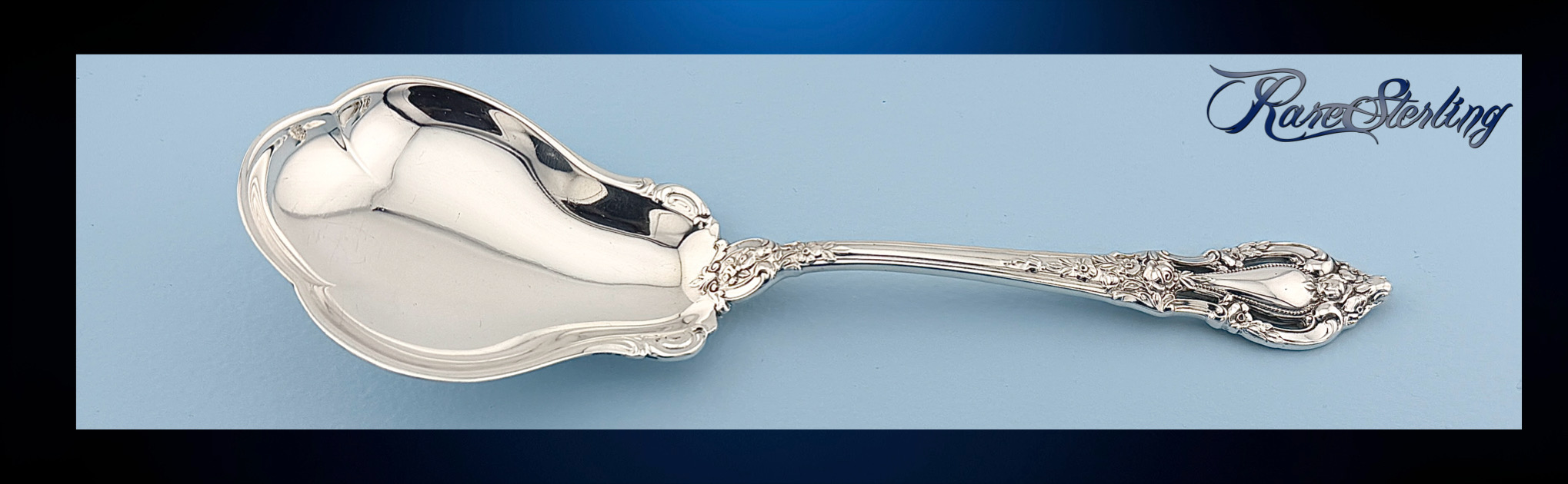 Lunt Eloquence Sterling Silver Large Salad / Berry Serving Spoon