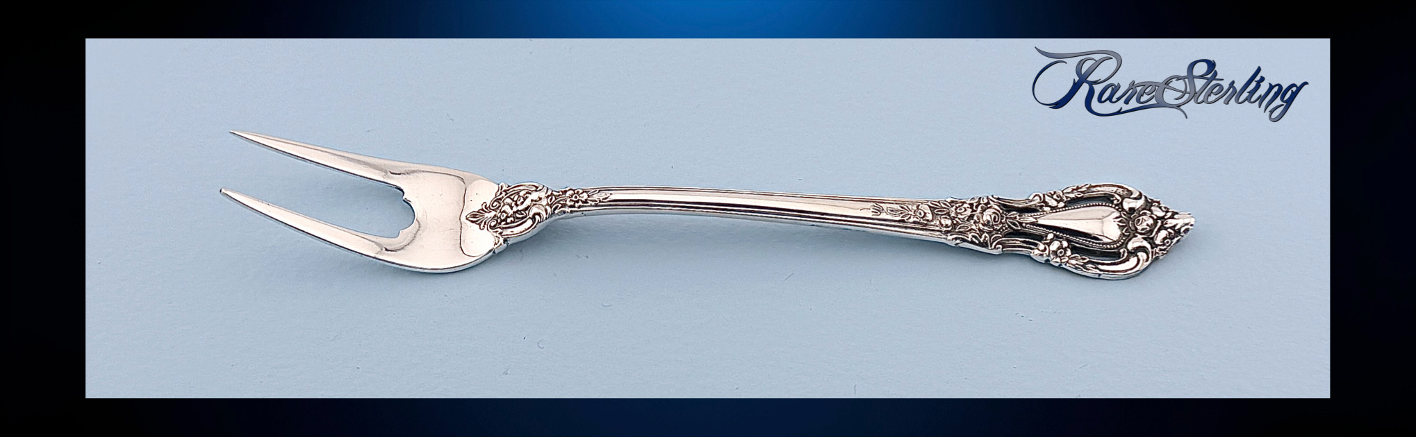 Lunt Eloquence Sterling Silver Pickle Fork